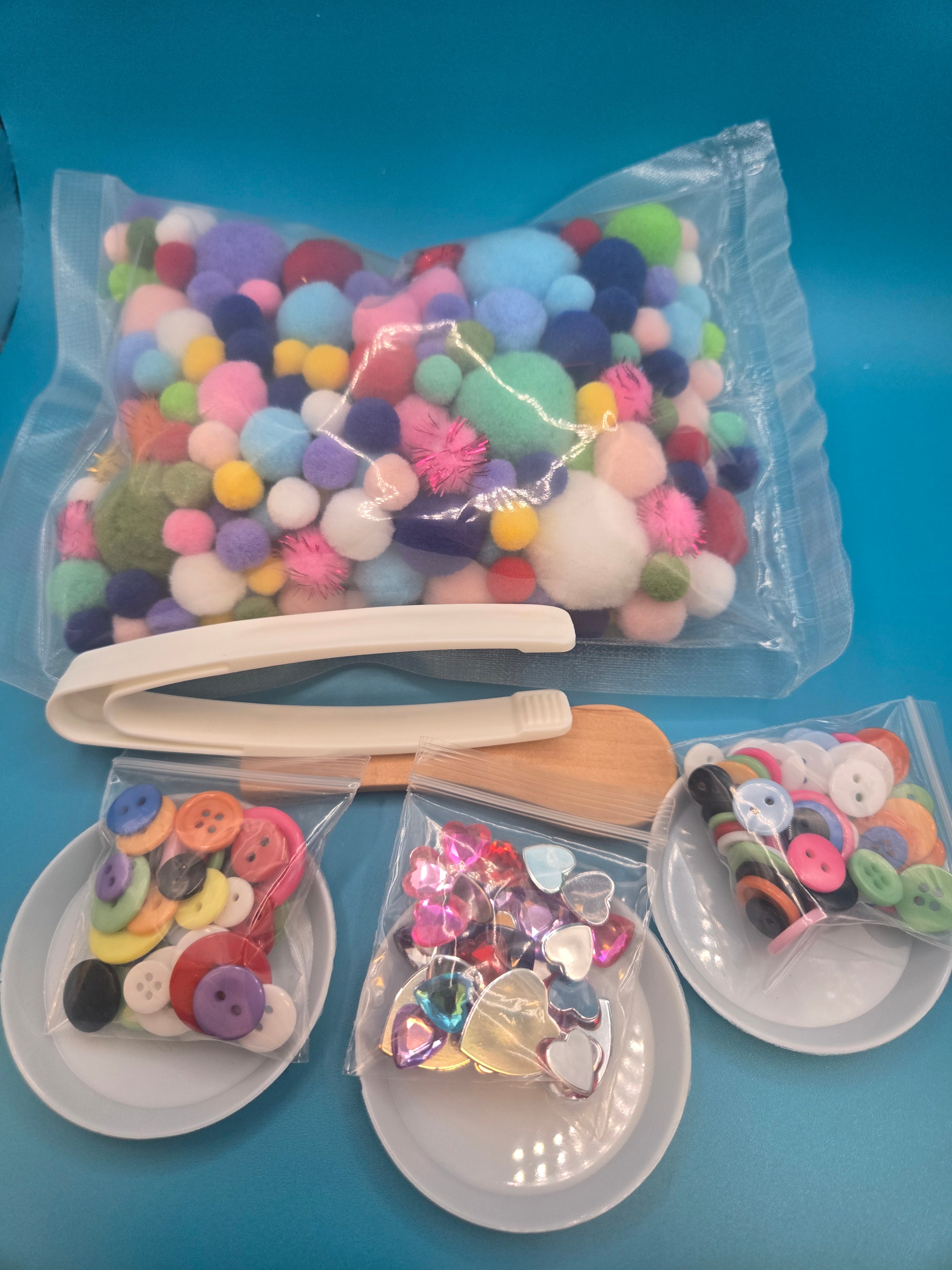 Activity Kit Heart and Button Sort